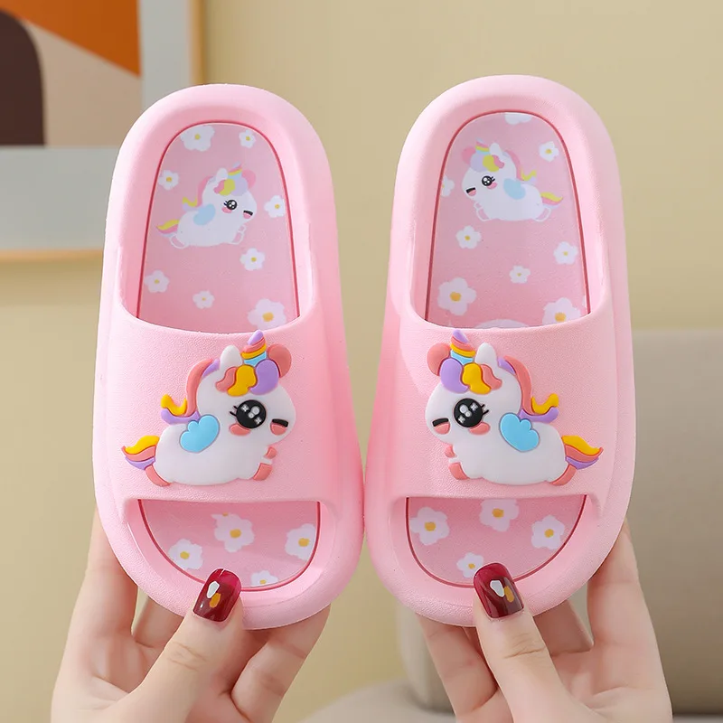 2023 New Cute Fashion Children's Slippers for Boys Anti-Slip Soft Bottom Printed Design for Indoor and Outdoor Use manufacture