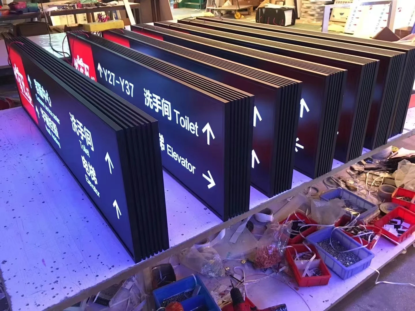 product custom outdoor made frame display studio advertising light box sign acrylic lightbox-10