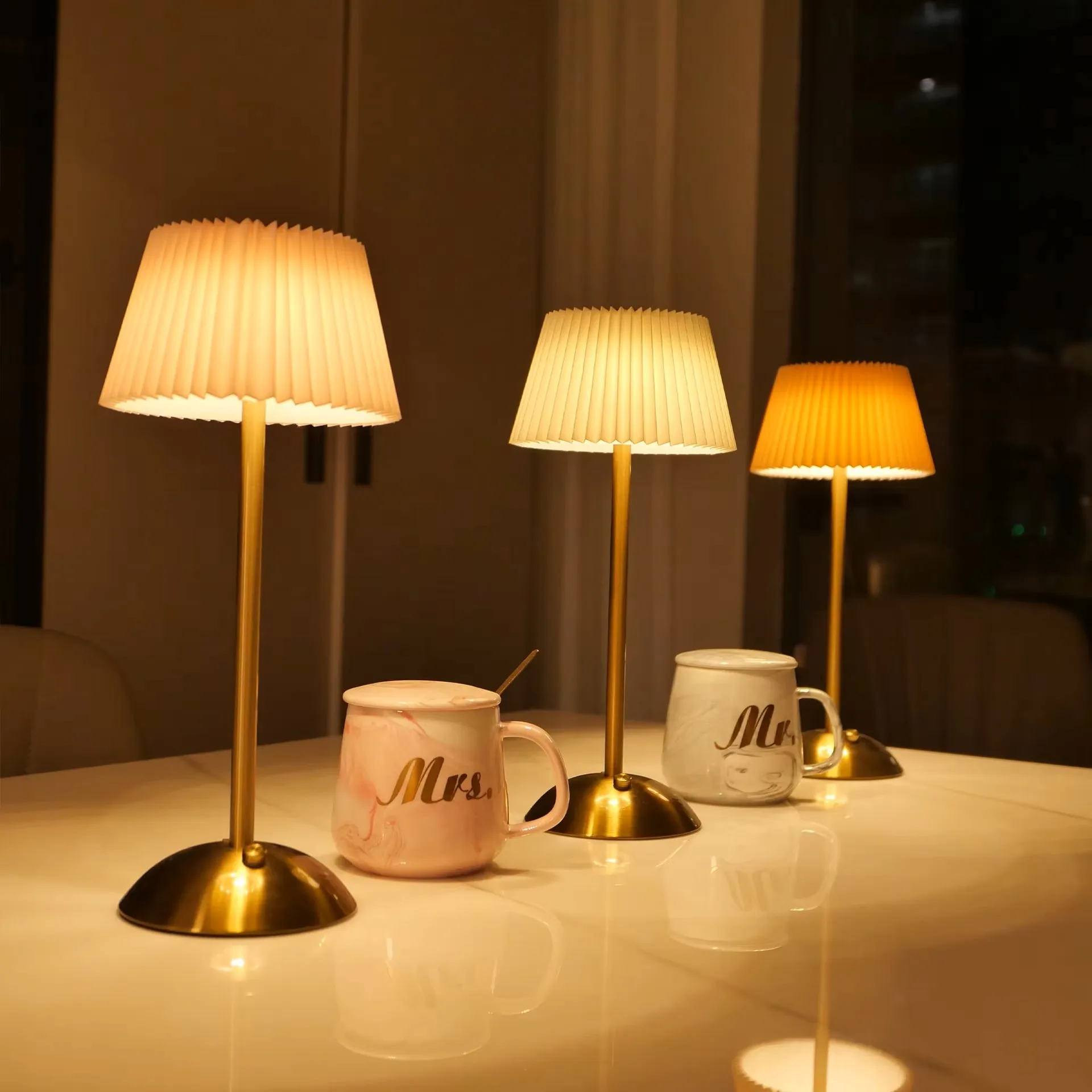 Modern Minimalist Rechargeable Touch Night Light Pleated Fabric Metal Bedside Atmosphere Lamp 5V Battery Cross-Border Table Lamp