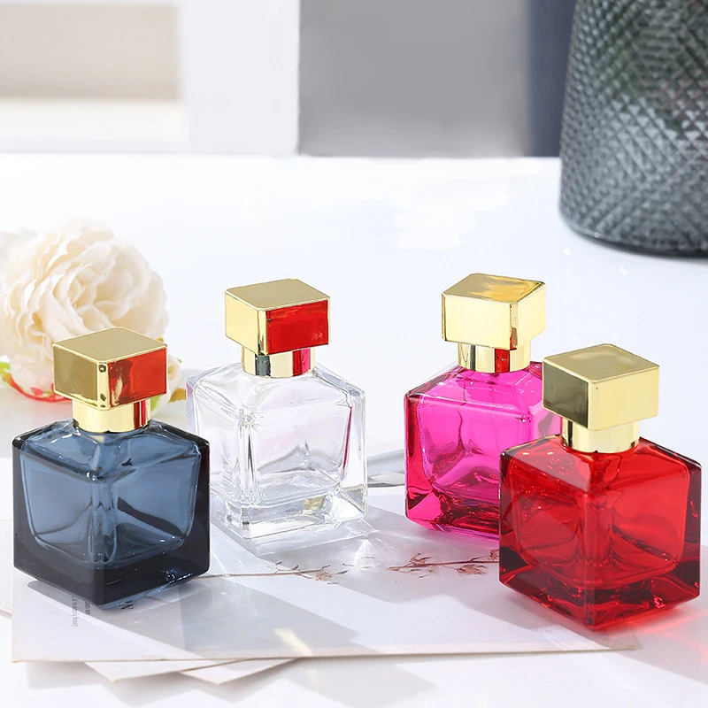 Luxury 75ml Custom Glass Perfume Bottle Square Clear Refillable Perfume Bottle With Box Perfume Oil Bottle With Gold Lid
