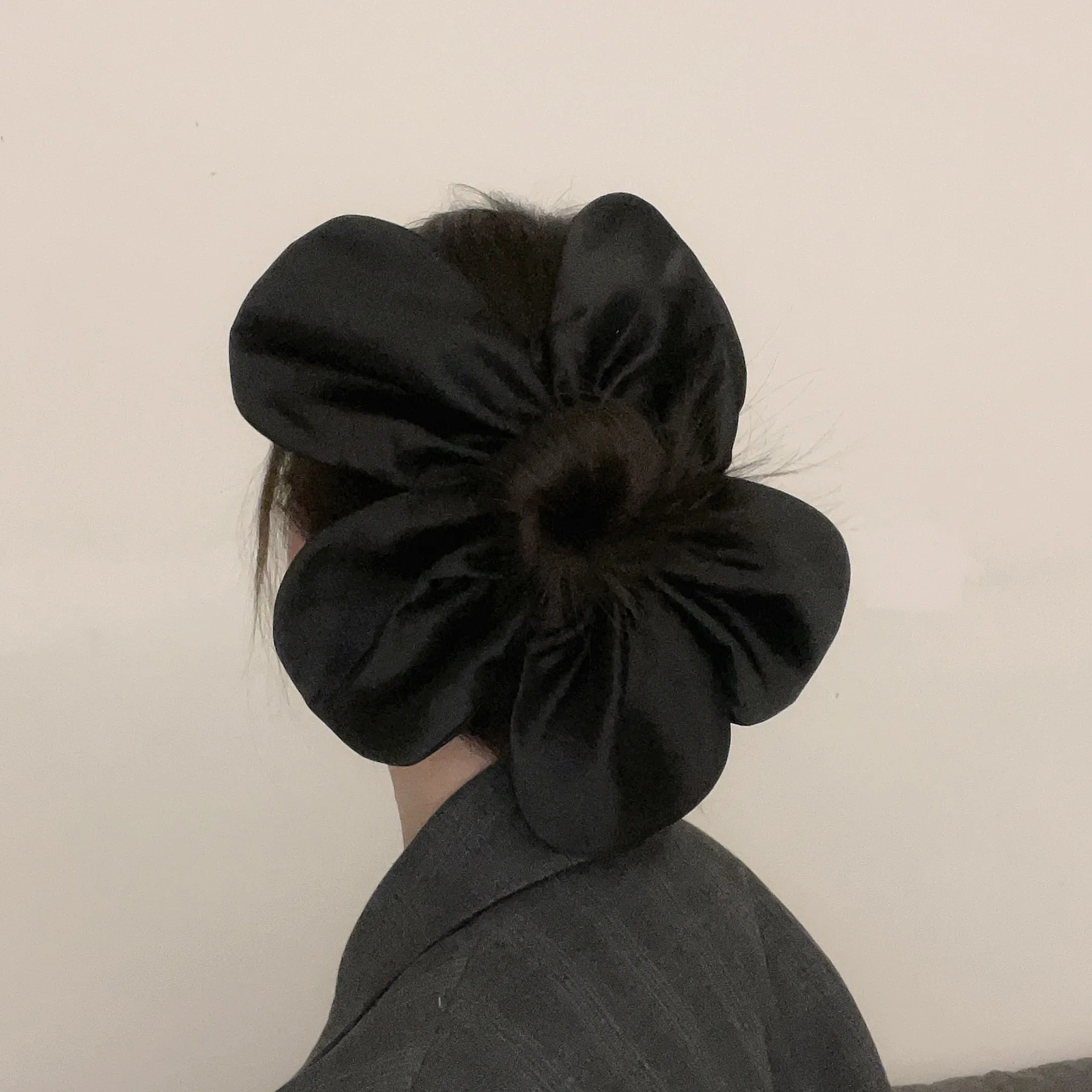 Korean New Style Solid Color Fabric Hair Ring Fashion Flower Elastic Hair Scrunchies For Women