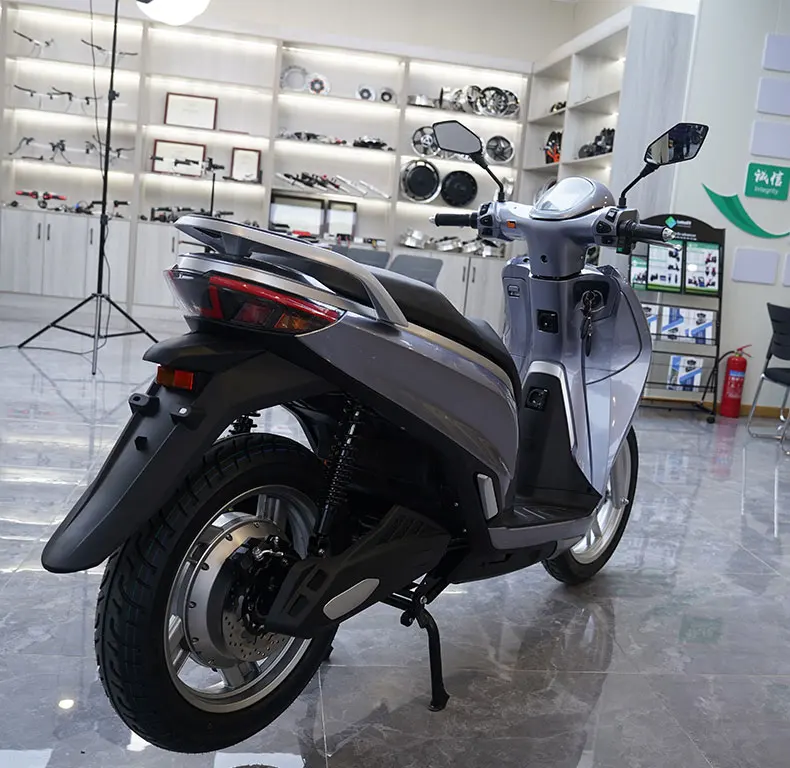 Ckd Skd 16inch Big Wheel Electric Motorcycle 1700w 70km H Electric