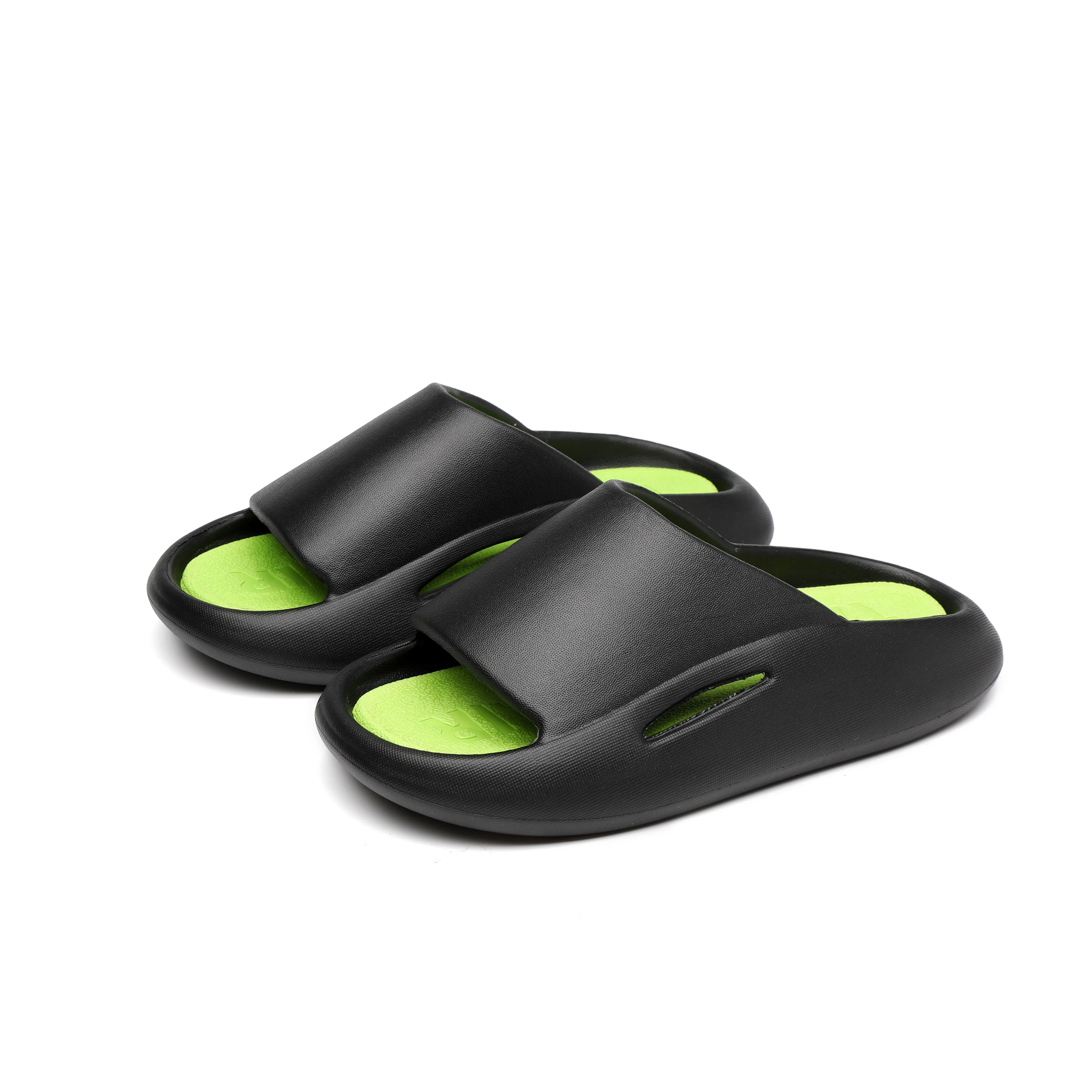 new slippers indoor and outdoor wear non-slip bathroom shower slippers for women and man