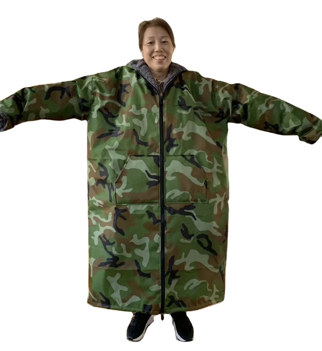 camo large advance long sleeved changing robe fleece-lined poncho robe