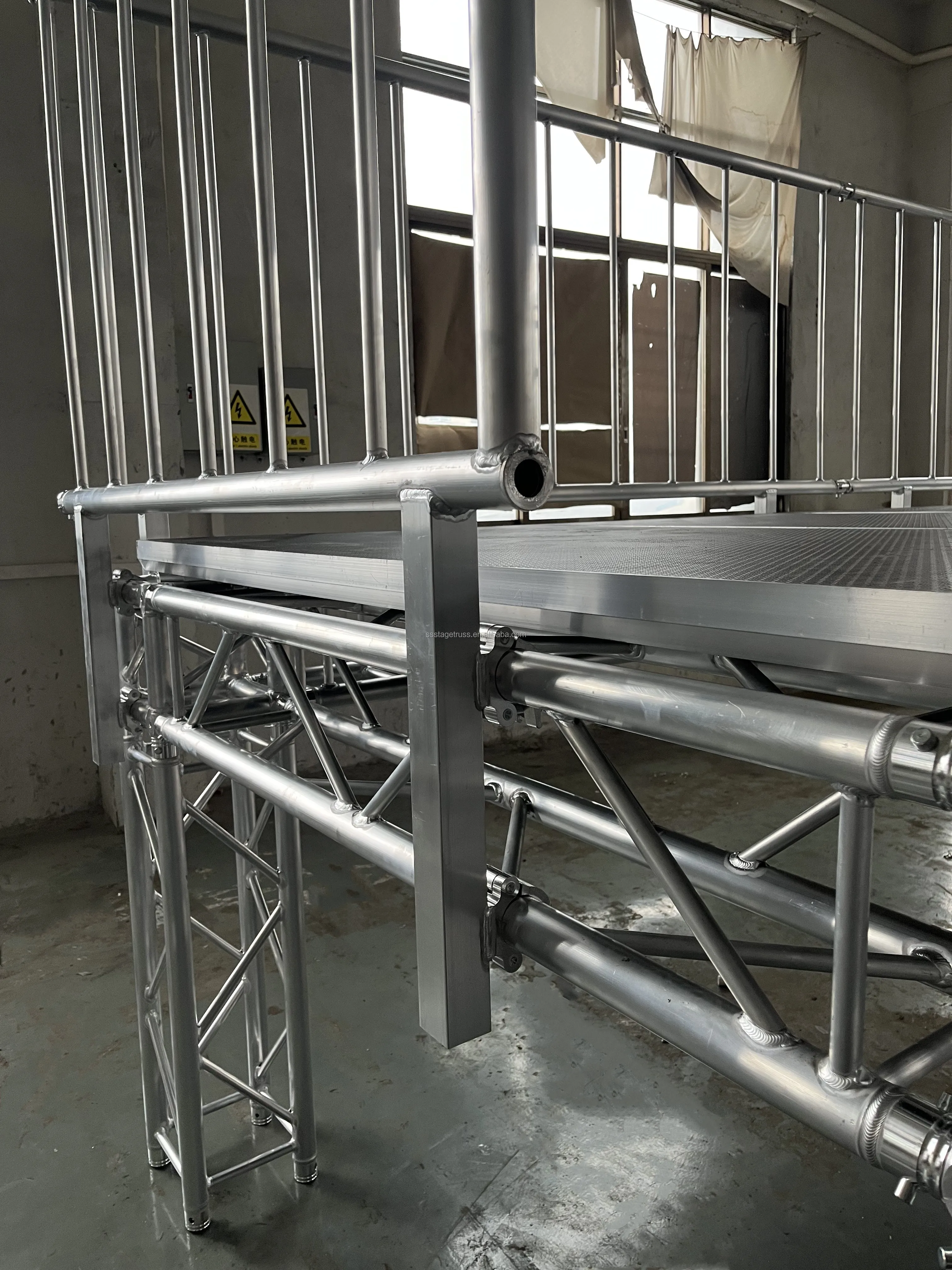 Customized Truss Stage Platform Heavy Duty and Light Weight Spigot Truss Stage View Platform Aluminum Alloy Gallery Corridor factory