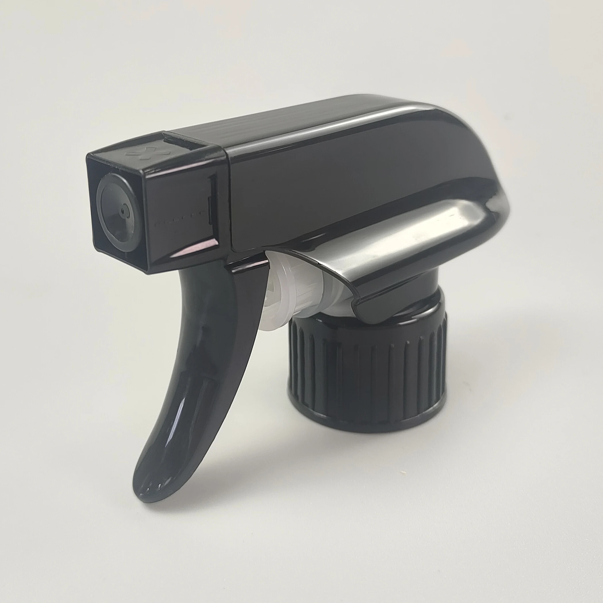 Longcheng Plastic PP Non-Spill Pump Sprayer MB-AP002 Screw-On Closure for Chemical House Cleaning Strong Head Foaming Trigger