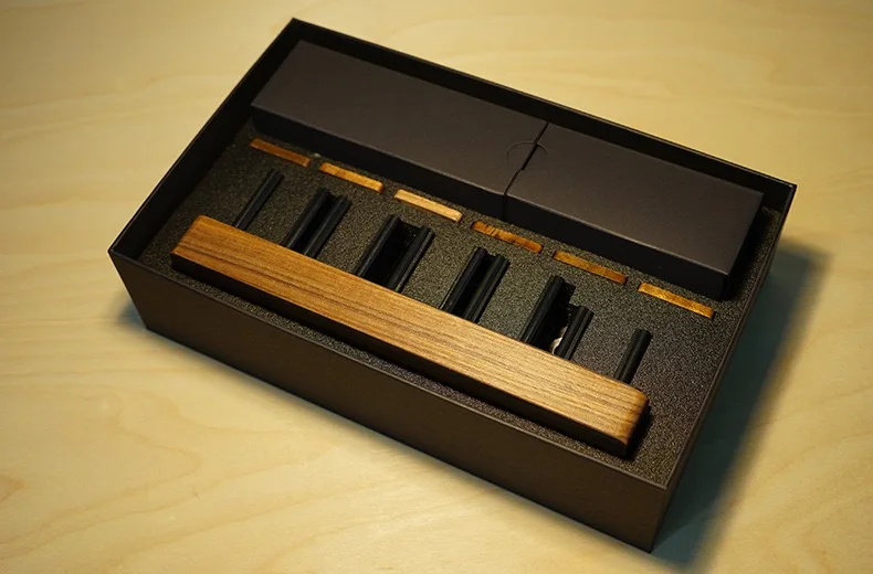 Design criativo Brilho Tubo Relógio Digital Led Despertador Eletrônico Relógio De Mesa Retro Presente de Natal