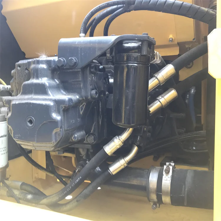 Used Komatsu PC200-8 Crawler Excavator with 20.2TON Operating Weight 0.8m³ Bucket Capacity and 869 Working Hours