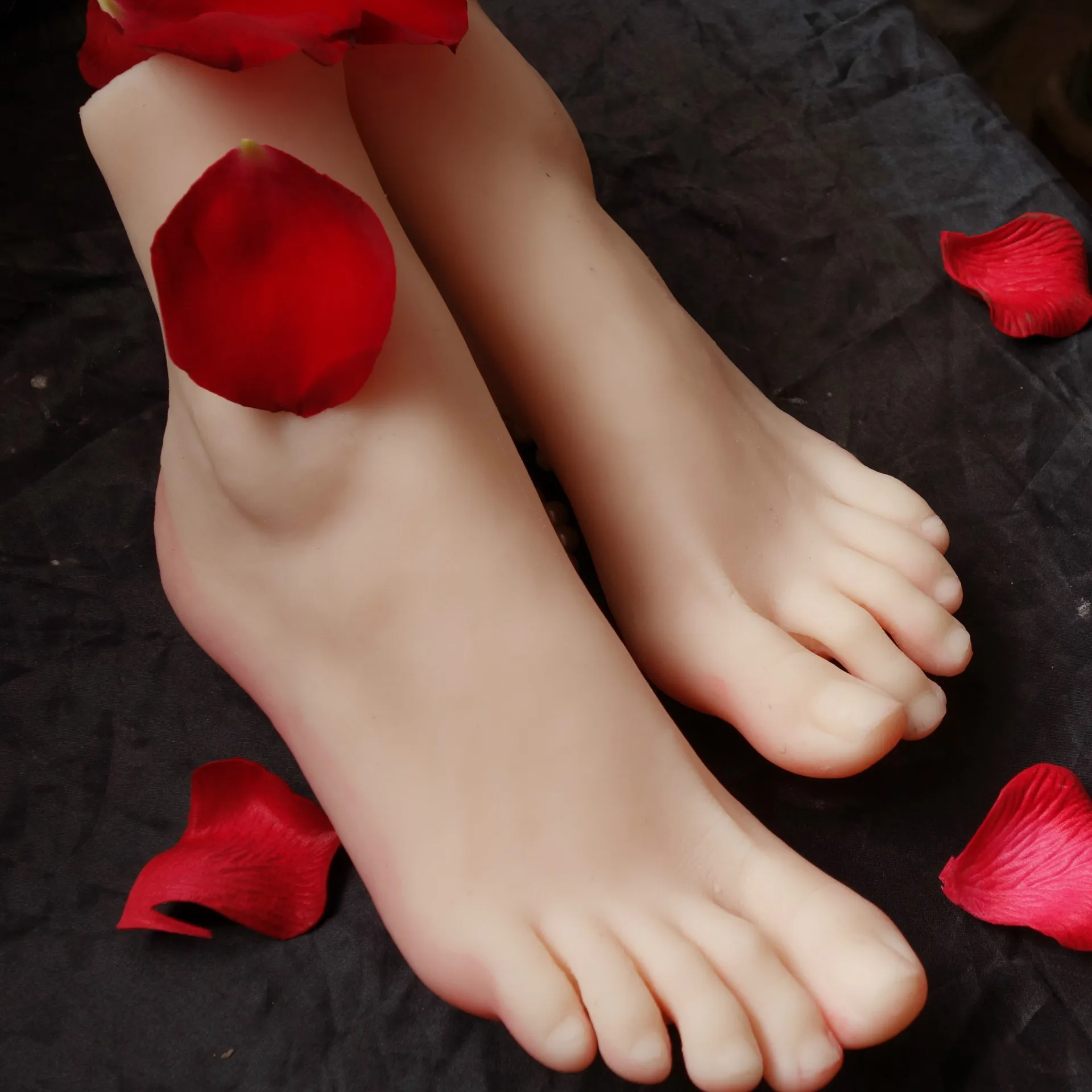 One Pair Realistic Silicone Feet Model Female Foot Mannequin Photography Art 