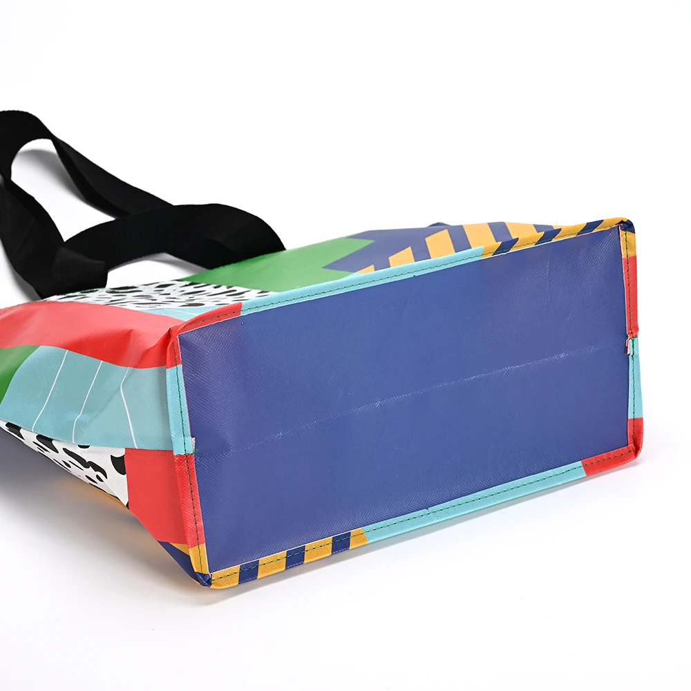 Manufacturers Can Customize Laminated Color Printing Portable Shopping Waterproof Items Storage Packing Waterproof Non Woven Bag supplier