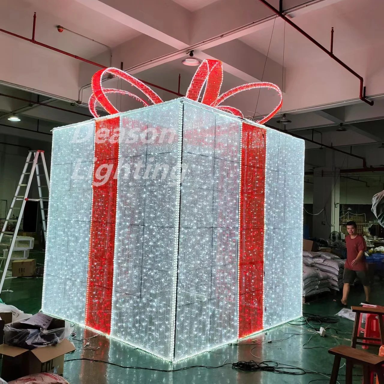 giant outdoor christmas gift box lights 2