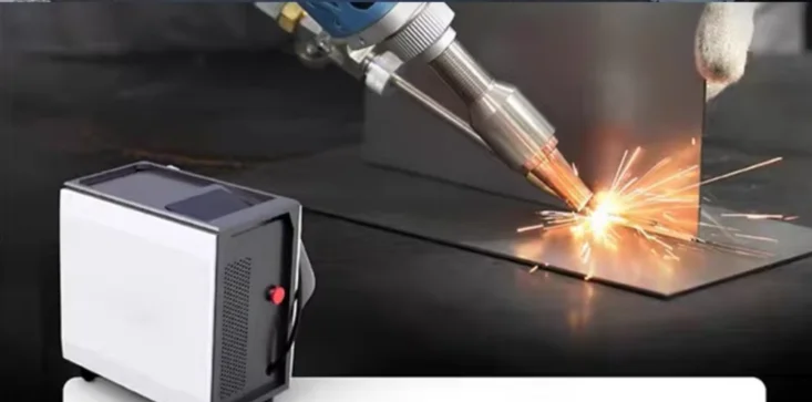 Portable 1000W-2000W Fiber Laser Welding Machine 4-in-1 for Metal Aluminum Stainless Steel Cutting & Welding