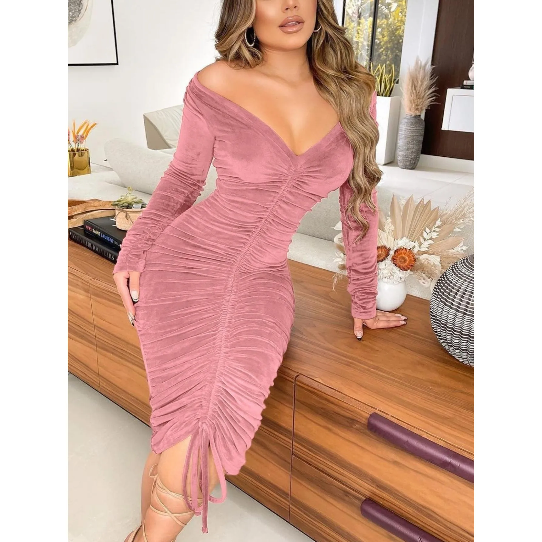 Women's Dresses V Neck Off The Shoulder Velvet Ruched Mid-length Dresses H3a6cc0e97dc146e088503a156ad08e4a3