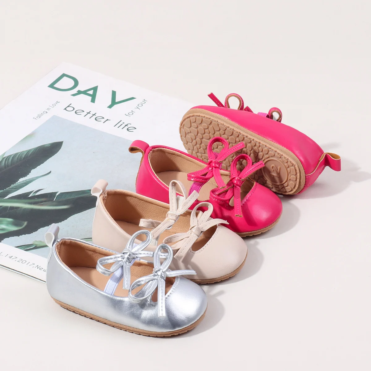 Hot Selling Solid Pu Leather Princess Anti-slip Baby Shoes for Girls factory