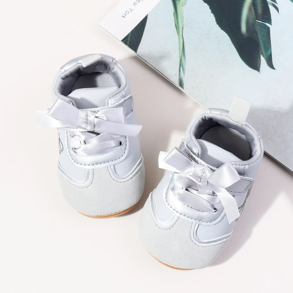 New Designs Hook&loop Design Anti-slip Soft Tpr Outsole Baby Girl Shoes Casual Sport Toddler Shoes details