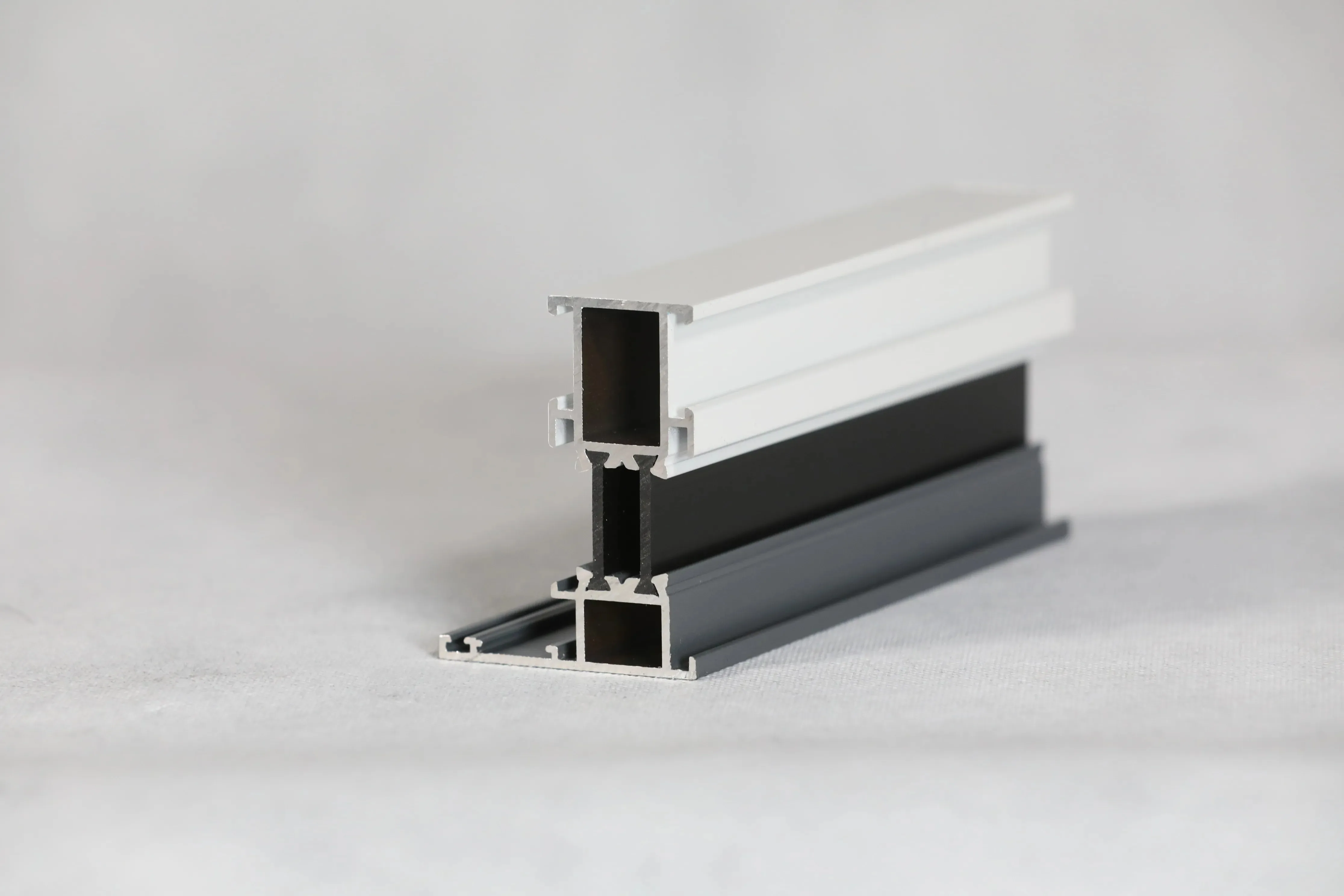 High Quality Aluminium Extruded Bus Body Frame Structure Profile For