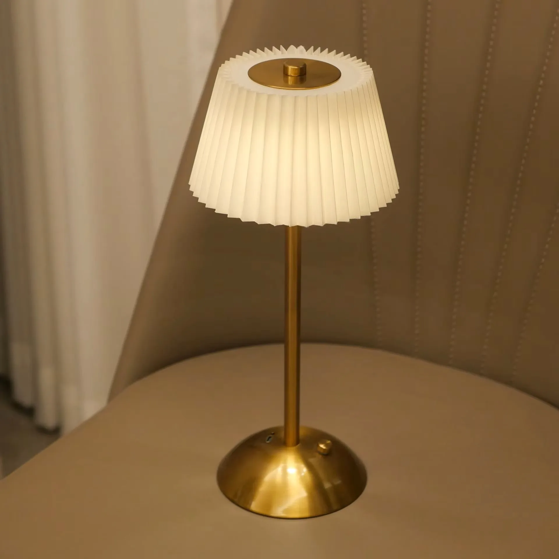 Modern Minimalist Rechargeable Touch Night Light Pleated Fabric Metal Bedside Atmosphere Lamp 5V Battery Cross-Border Table Lamp