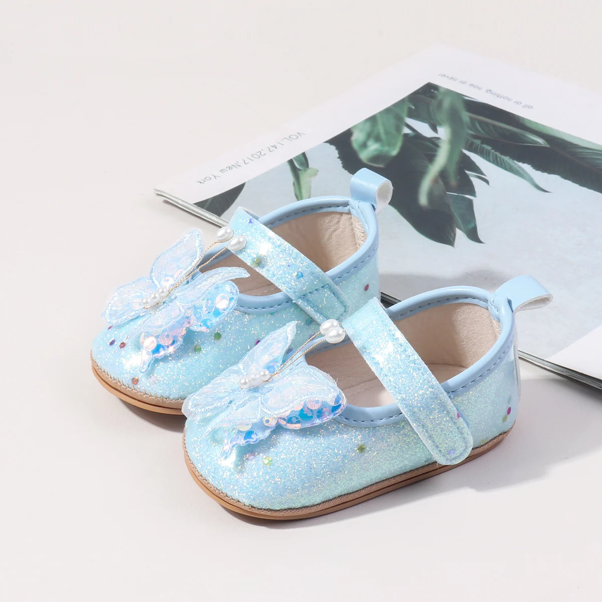 Wholesale Beautiful butterfly Design Bling Glitter PU Leather Toddler Baby Newborn Girls Shoes supplier