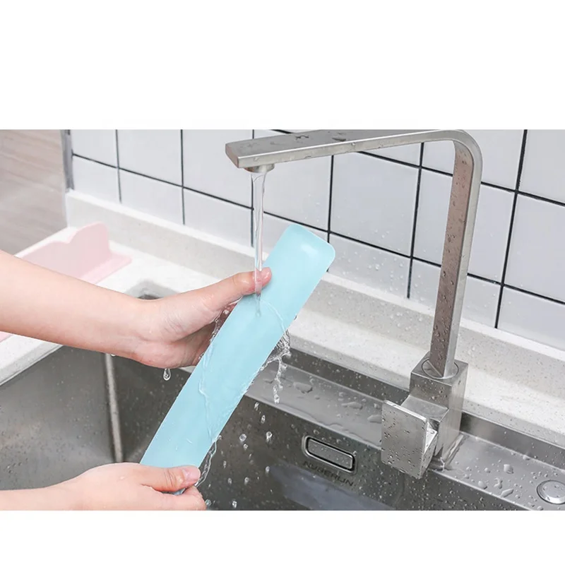 custom Kitchen Sink Water Splash Guard Baffle Board With strong Sucker impermeable Silicone baffle plate