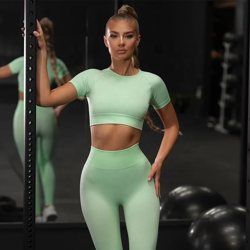Jinfeng-apparel Yoga Top E Pantaloni Di Yoga Di Yoga Set Top A Manica Corta  Fabbrica Senza Soluzione Di Continuità Pantaloncini Crop Top - Buy Sukan  Set Yoga Sport Top Reggiseno Palestra Vestiti
