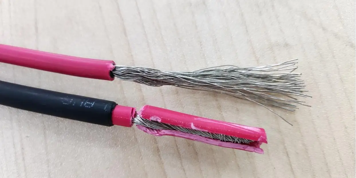 Solar Cable Dc Power Cord 2.5mm 4mm2 6mm2 Tinned Copper Wire Wire DC Power Solar Panel Cable插图2 Solar Cable Dc Power Cord 2.5mm 4mm2 6mm2 Tinned Copper Wire Wire DC Power Solar Panel Cable插图2