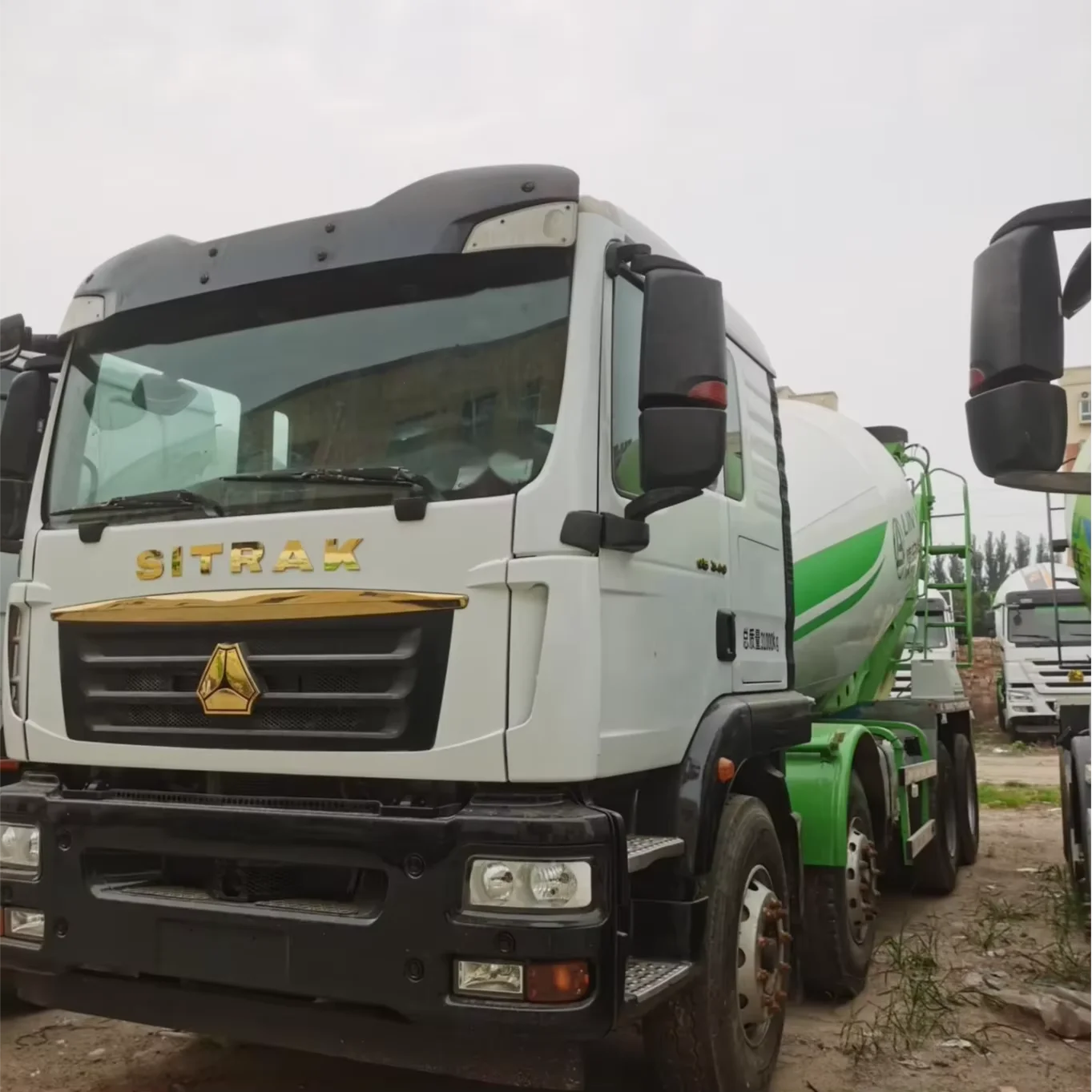 Used Cement /Concrete Mixer Truck with SITRAK Best Condition 12CBM