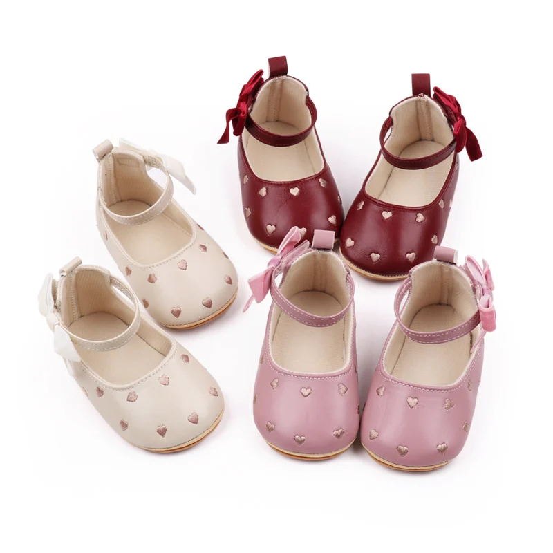 Solid Color PU Leather Baby Girl Princess Shoes Heart-Shaped Pattern with Velvet Bow Decoration Mary Jane Flats Style supplier