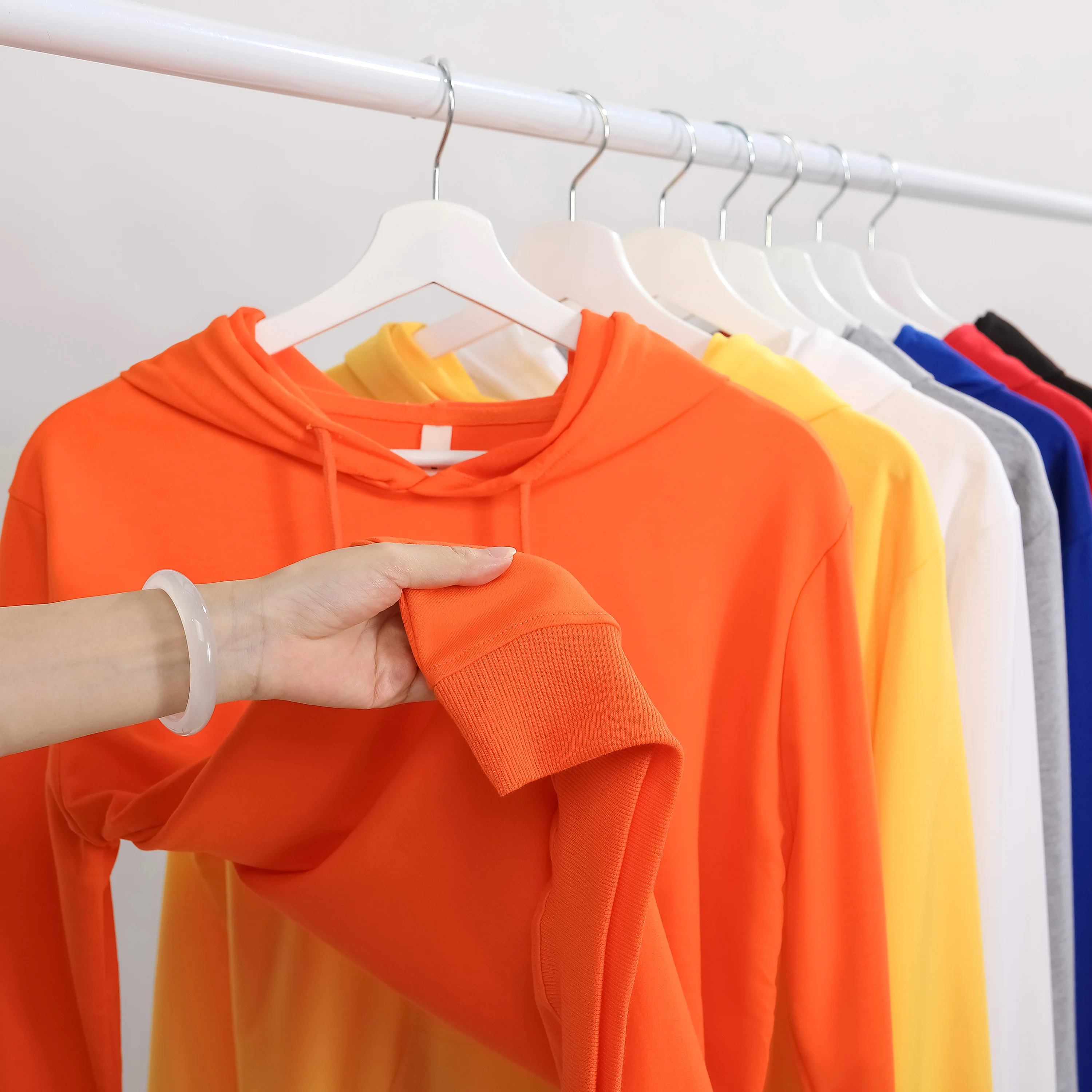 Wholesale High Quality Custom 240g Heavyweight Unisex Hoodies Wholesale High Quality Custom 240g Heavyweight Unisex Hoodies