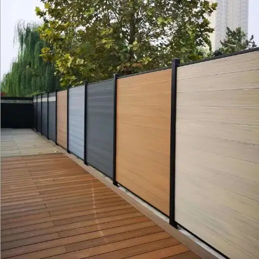 Rotproof Garden Wpc Fencing Screen Outdoor Wood Grain Privacy Fence