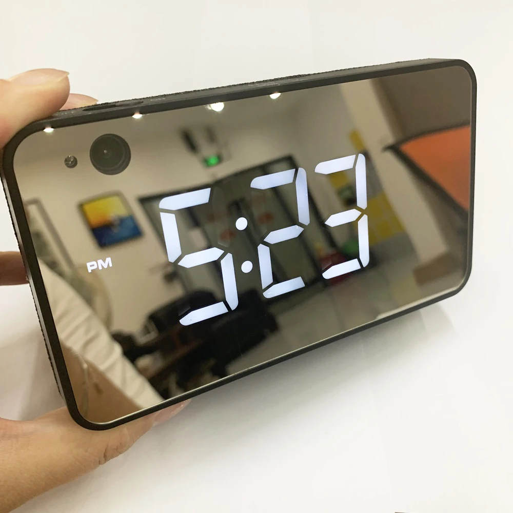 clock camera