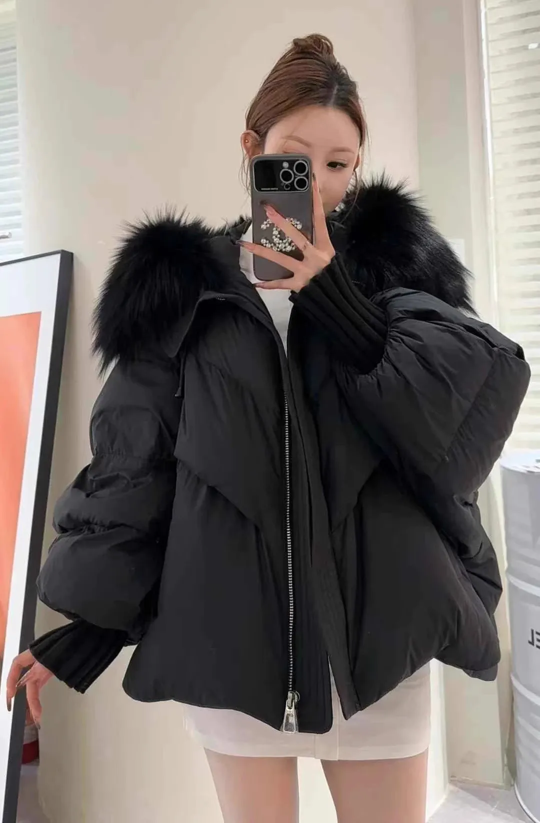 European Style Winter New White Duck Filled Large Fur Trim Hooded Jacket Women's Mid-length Thickened Warm Knitted Coat details