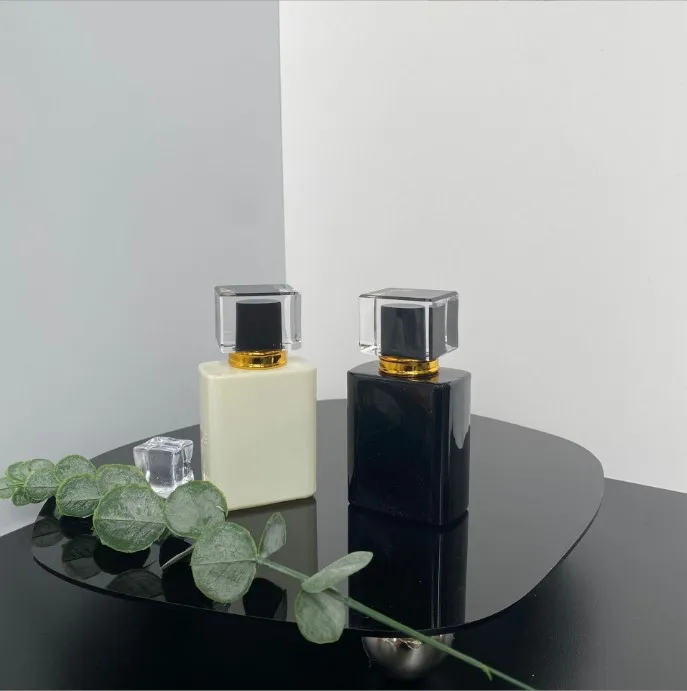 product 30ml 50ml flat square black perfume bottle perfume glass bottle spray perfume glass spray bottle with square black gold cap-25