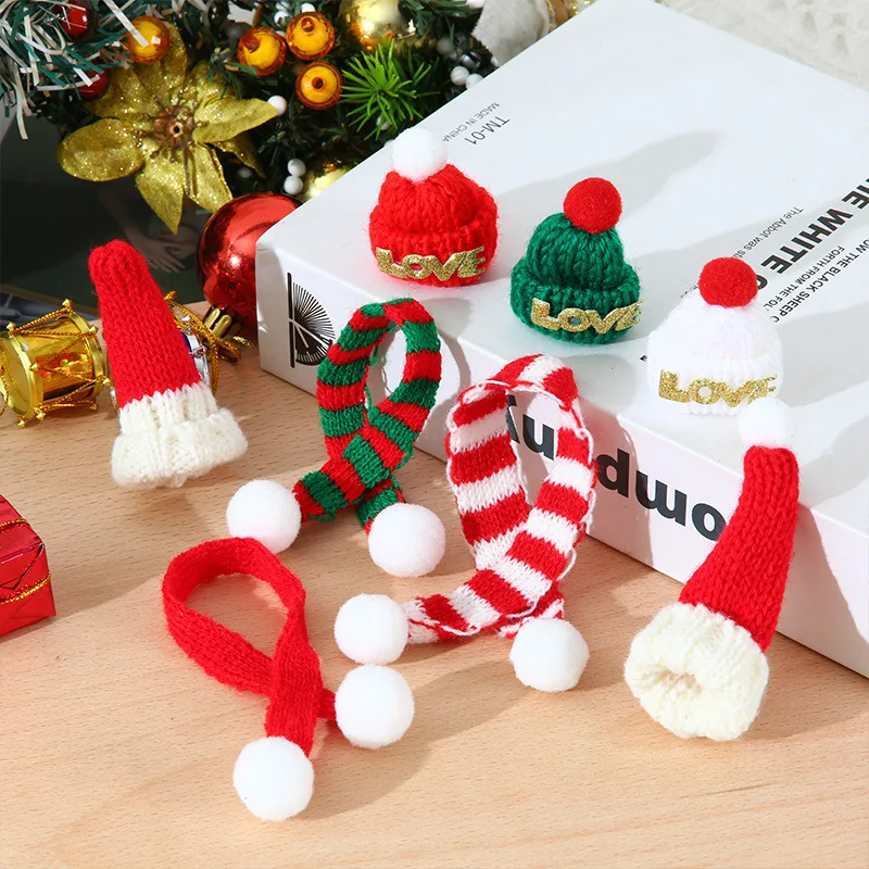 Wholesale Christmas gifts Mini hats mini scarves Red green decorative pendants Christmas tree decoration props