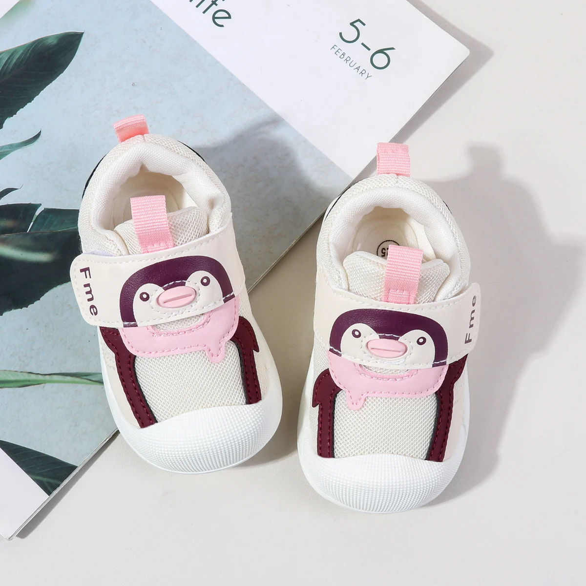 Cute Animal penguin Design Hook&loop Toddler Baby Walking Shoes manufacture