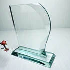 Hot Selling Unique Design Clear Crystal Glass Green Award Shape Trophy For Souvenir Gift