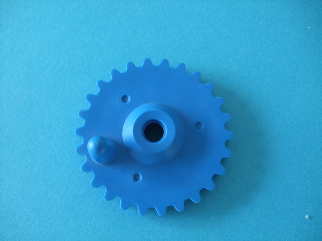 Customized POM Plastic Injection Molded Pinion Gears Nylon Tooth Gear Sprocket supplier