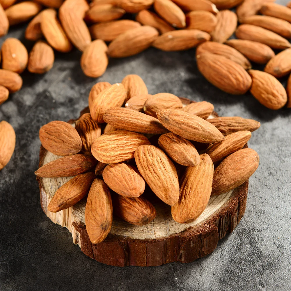 Organic Unshelled Roasted Almonds Freshly Picked Sweet Almond Nuts Hot Sale Food Grade Bulk Export Raw Almonds Natural Color