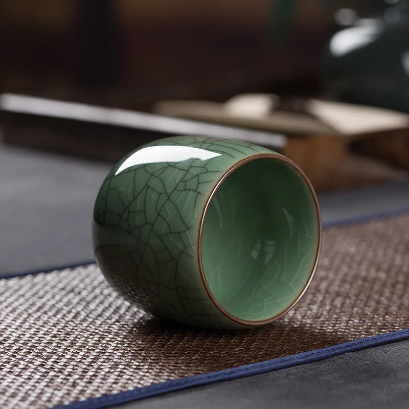 product wholesale chinese design daily use luxury celadon large tea cup ceramic kung fu tea single cup tea bowl gift cup506-5