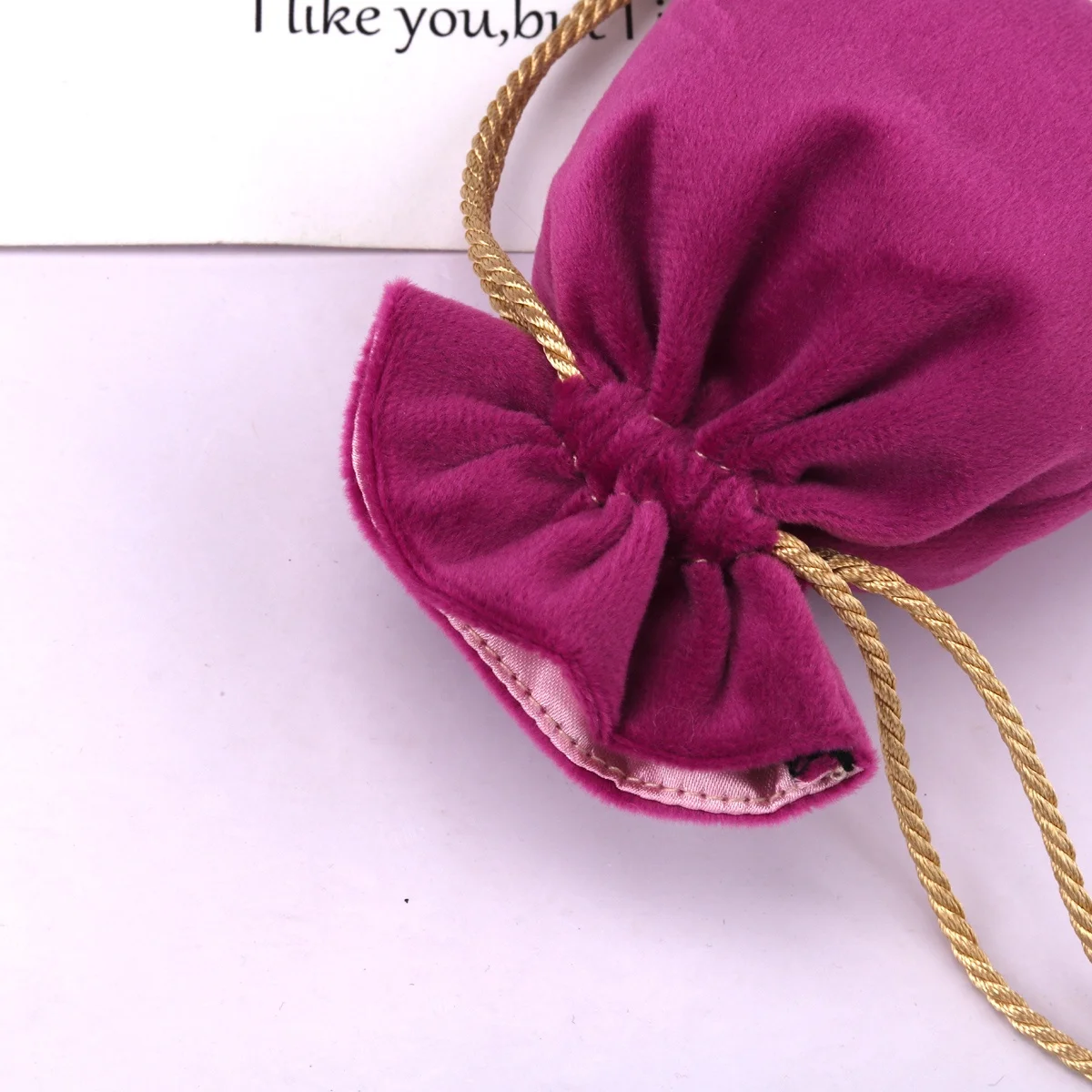 Luxury Velvet Satin Linen Perfume Packing Gift Bag Drawstring Custom Logo Velvet Jewelry Pouch Bag