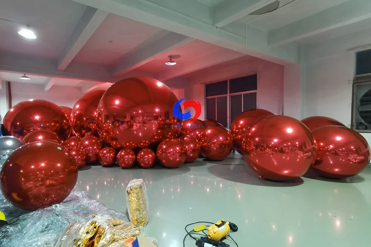 Red mirror balls (5).jpg
