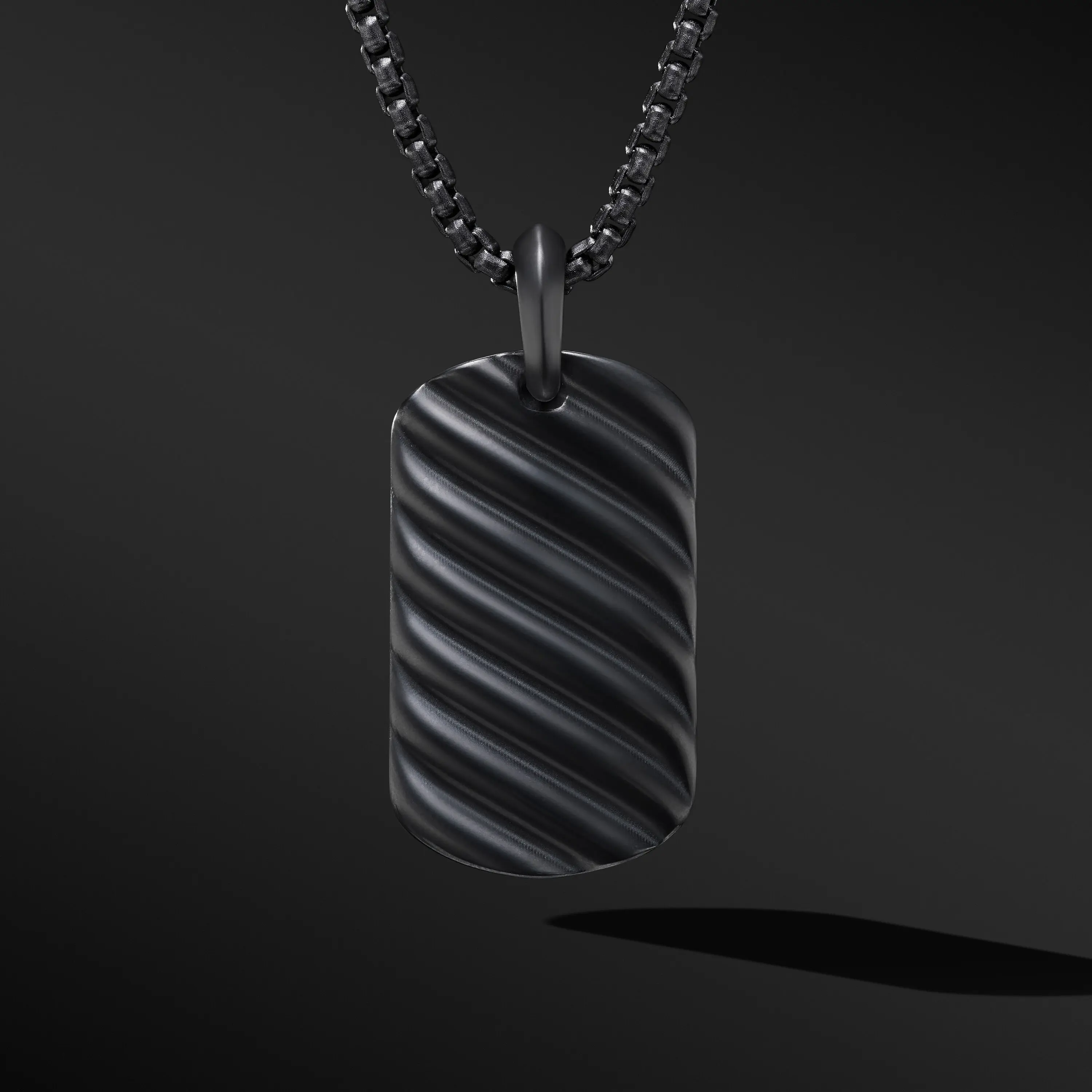 Fashion Jewelry Custom Minimalist  Luxury 18K Gold Plated Stainless Steel Sculpted Cable Dogtag Dog Tag Pendant Necklace For Men