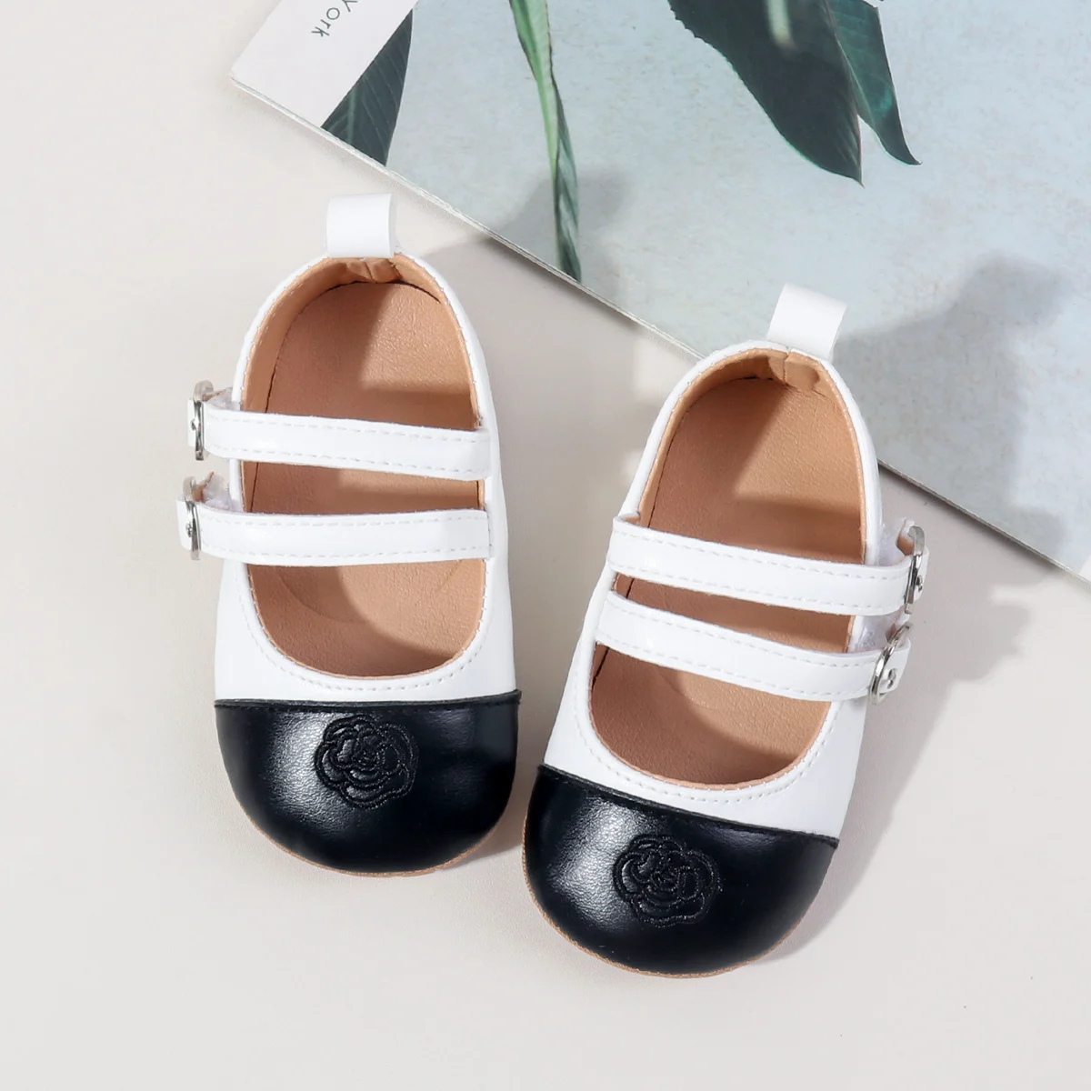 Hot Selling Simple Patchwork Pu Leather Toddler Baby Shoes for Girls supplier