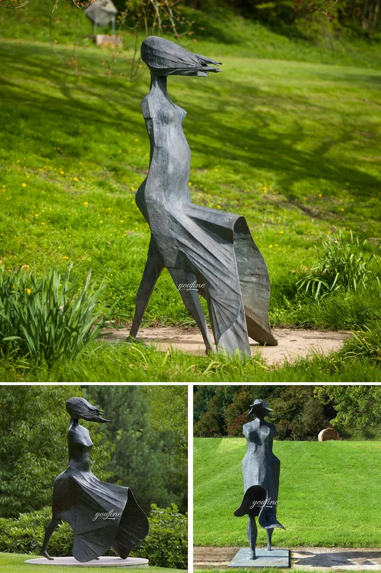 Lynn Chadwick Statue