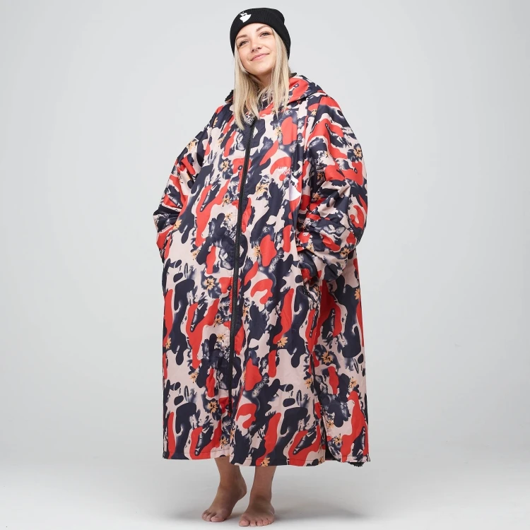 Recycled Oversized Waterproof Change Robe Stay Warm Swim Parka Windproof Beach Poncho Coat