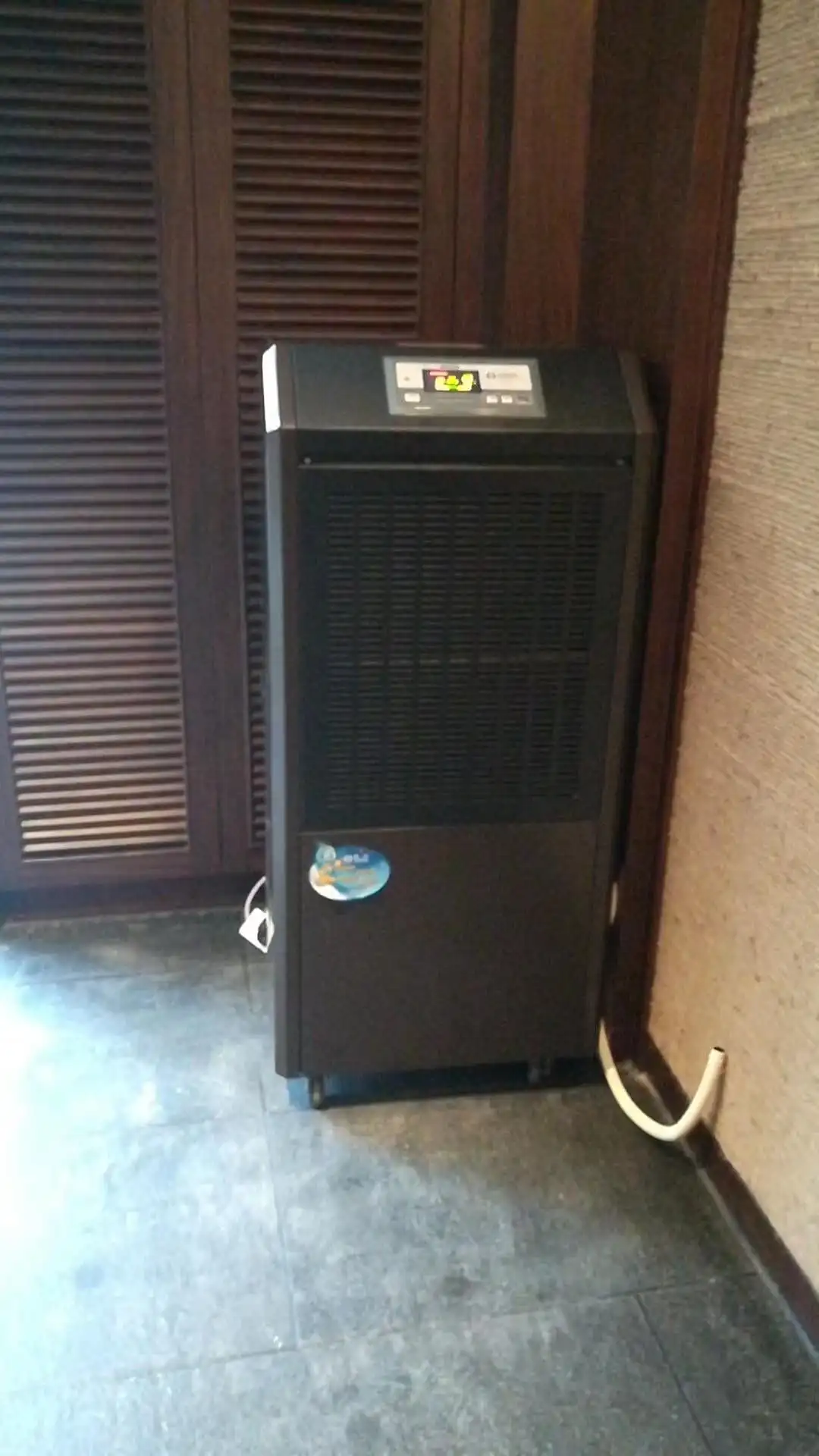 Powered Compressor, 138L, Portable - detail 18