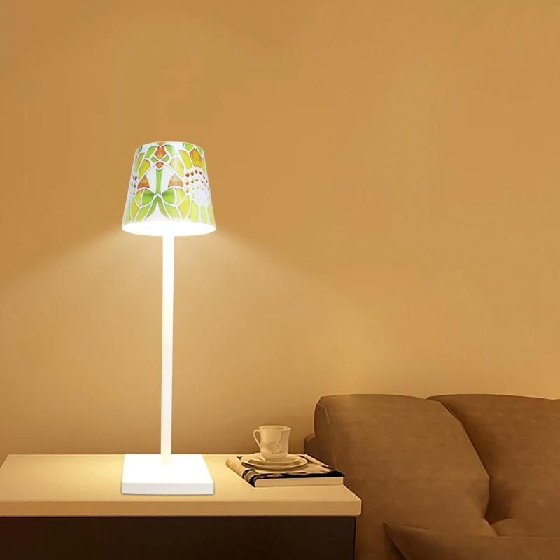 cordless tiffany table lamp