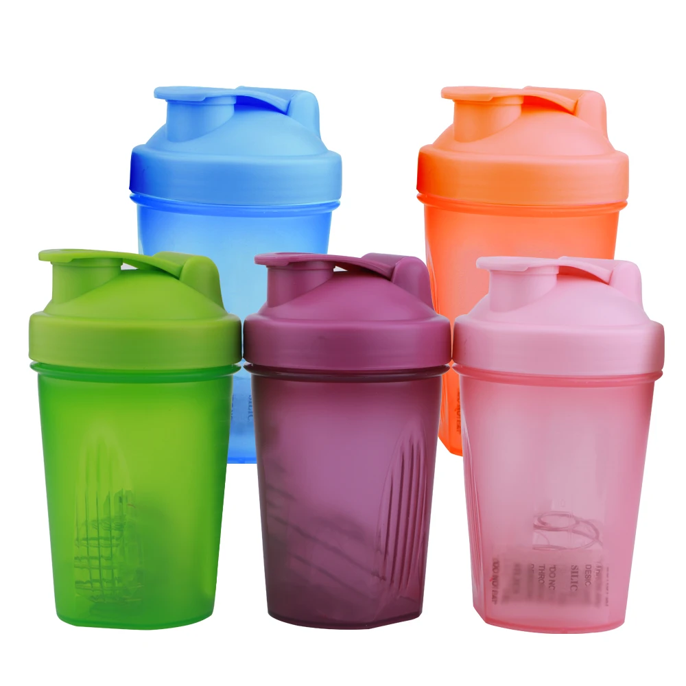 Protein Shaker Bottles Portable Fitness Stirring Balls Shake Cups,Large Capacity Straw Plastic Cups,Powder Mixer for mixes Black