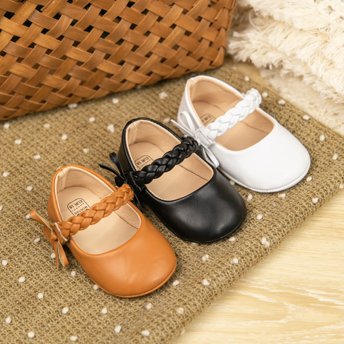 Cross-Border Joker Bow Shallow Princess Toddler Shoes Soft PU Leather Baby Shoes Glitter Upper Flat Design Holidays Wholesale supplier