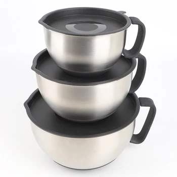 Non-Slip Pour Spout Salad Bowl Stainless Steel Mixing Bowl Set With Airtight Lids and Handle