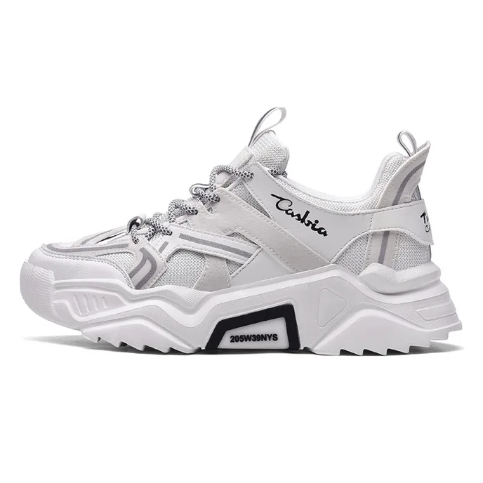 deals on sports shoes